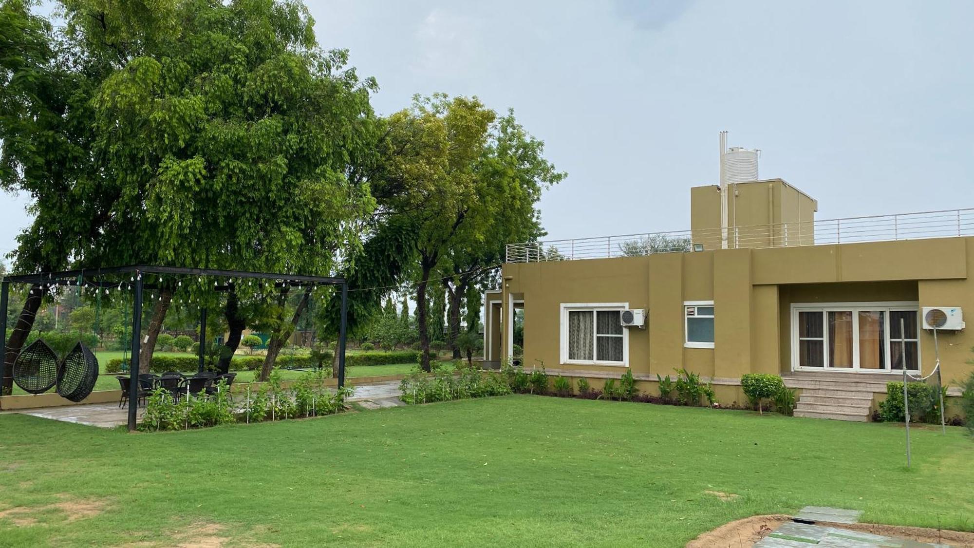Raas Vilas - Boutique Farm House With Pool Tāoru Buitenkant foto